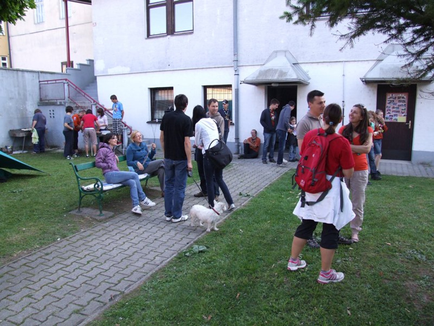 Postavili tabor v mestu