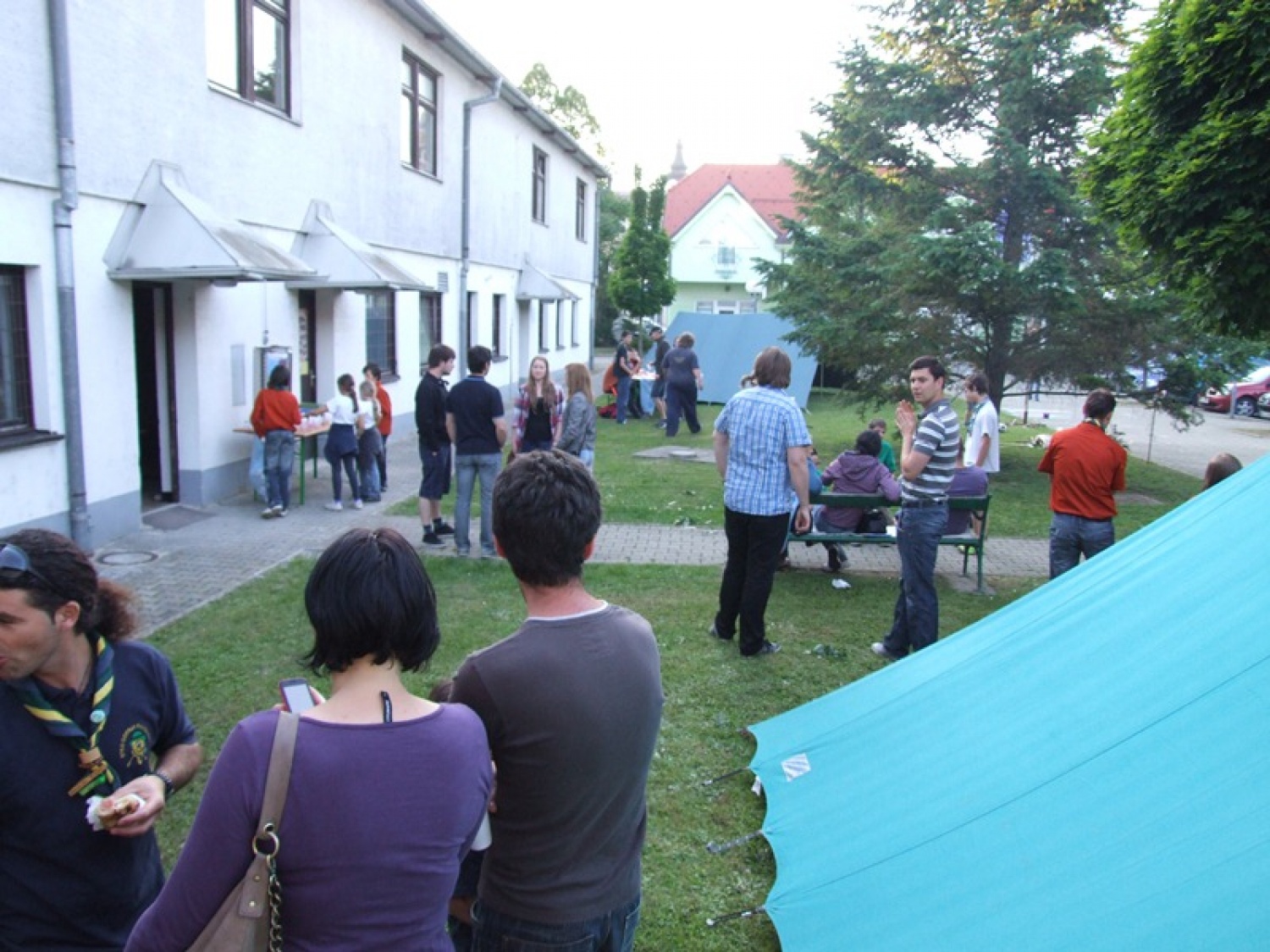 Postavili tabor v mestu