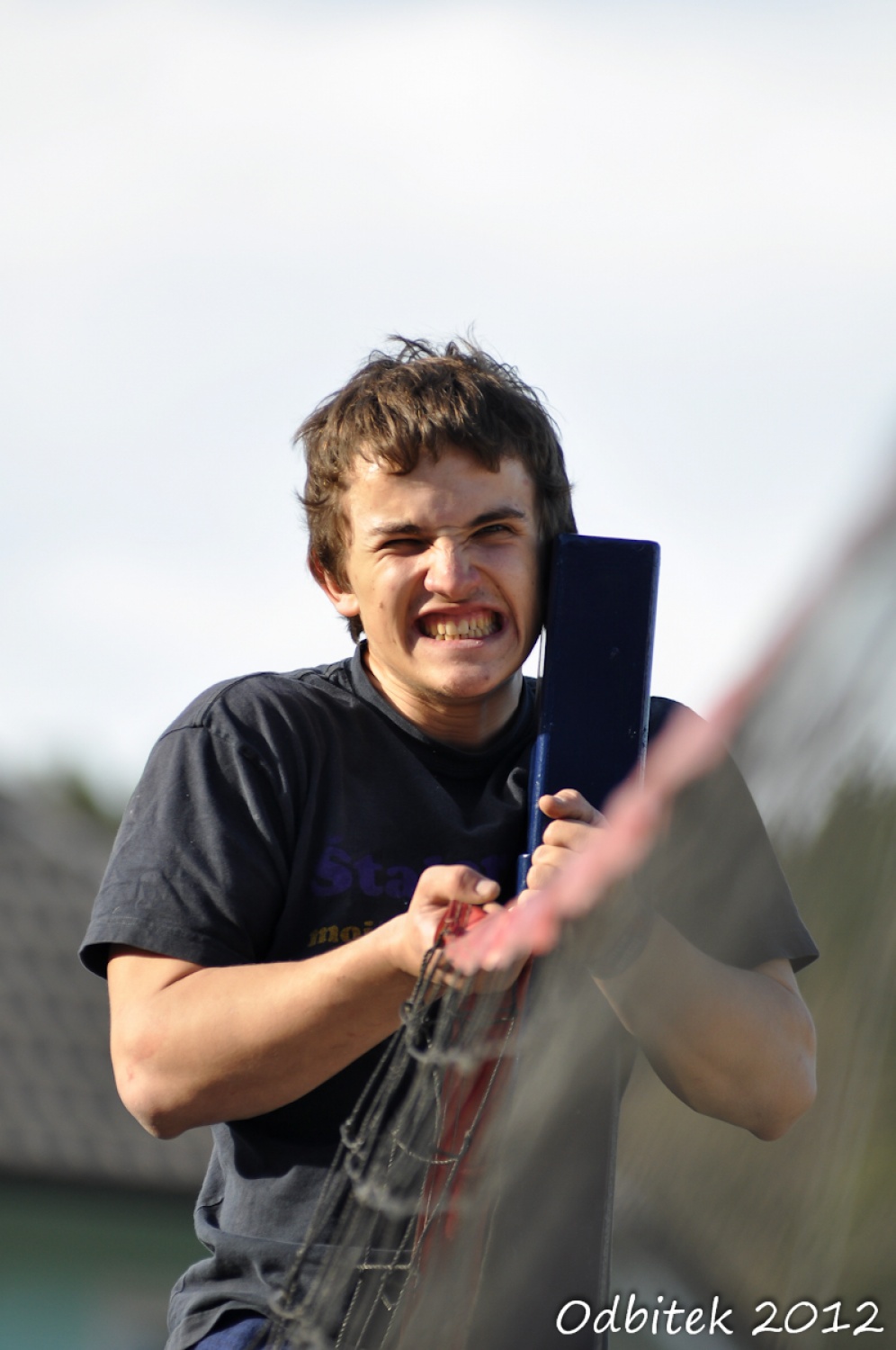 Obešanje mreže ni lahko... :)