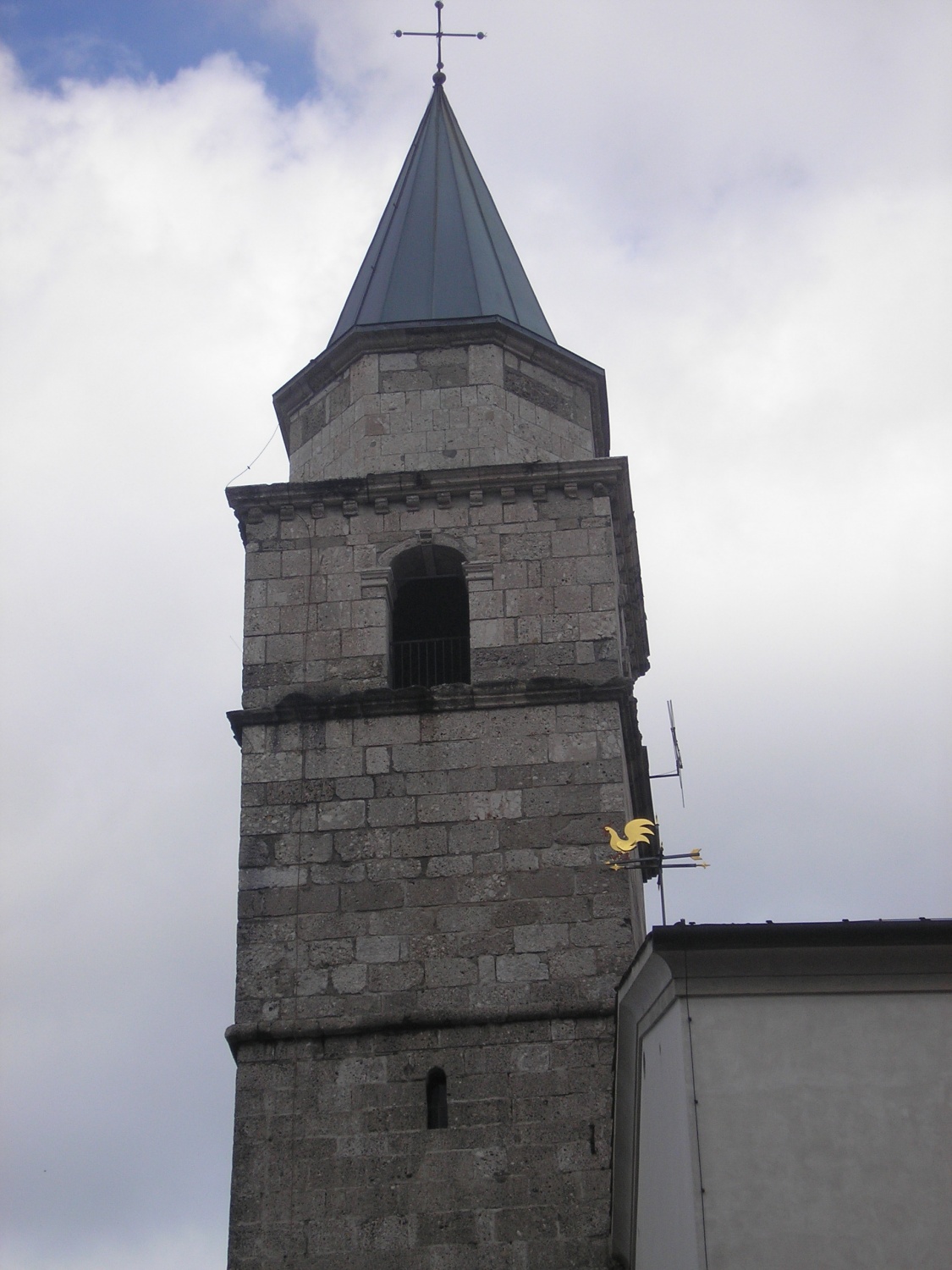 popravljanje cerkve Čezklanc