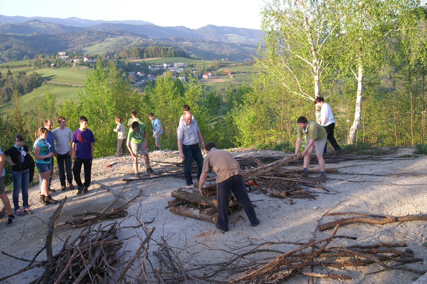 kakšne oblike naj bo? ima kdo načrt?