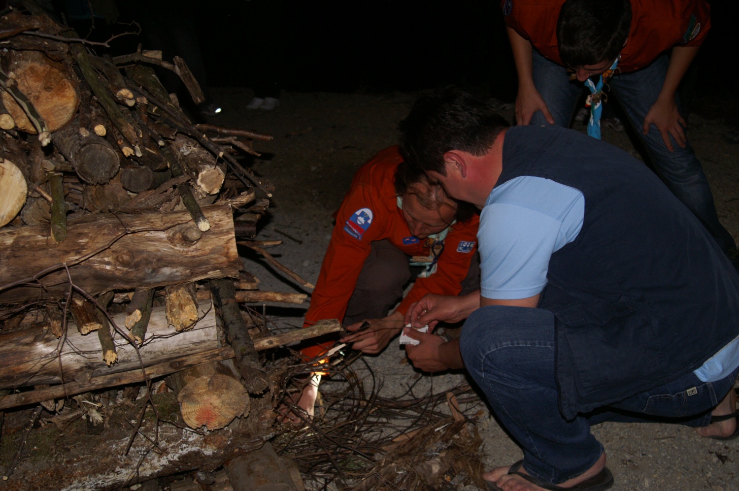 slavnsoti prižig ognja