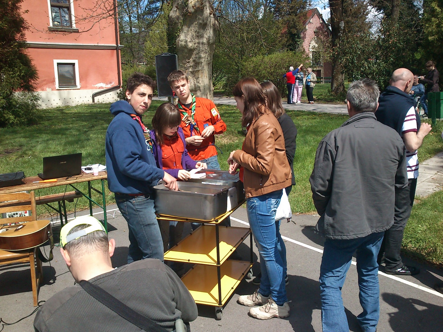 Gremo v Grmovje na obisk