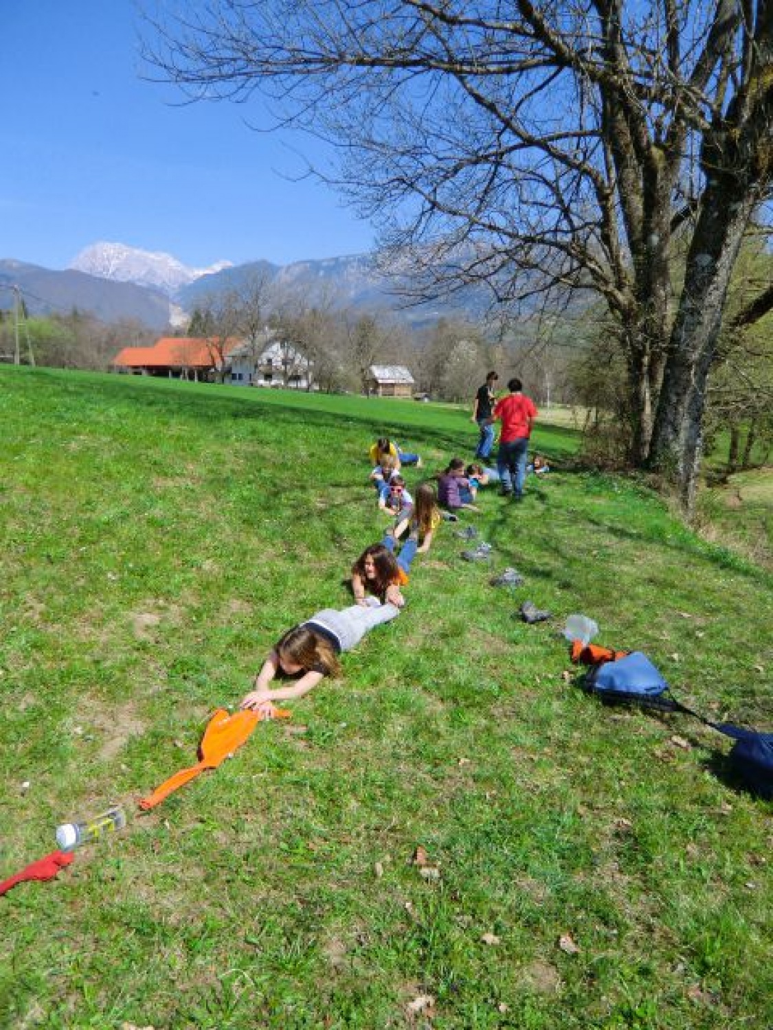 kdo naredi daljšo verigo iz oblek