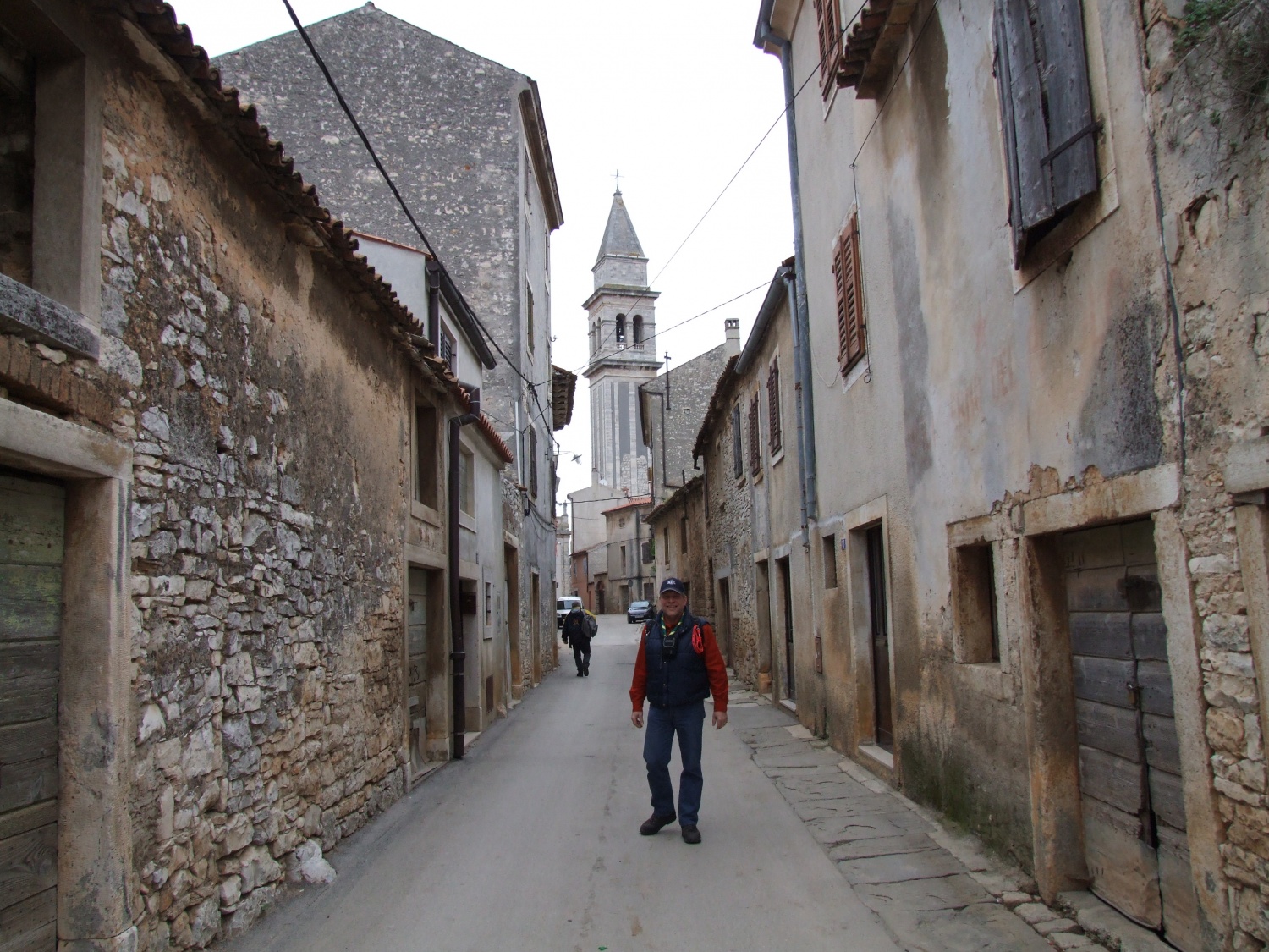 Tudi ozka steza vodi do cilja