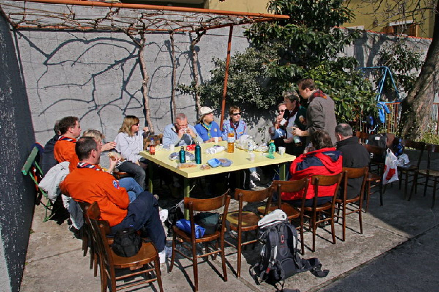 Ob malici iz nahrbtnika je beseda hitro stekla