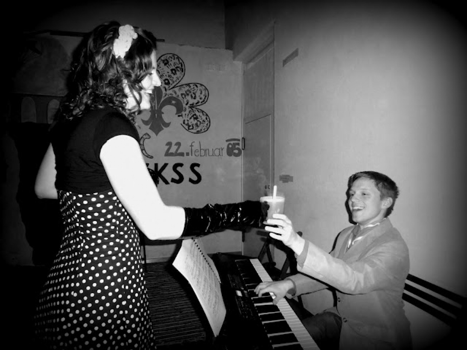 maestro Adž in gospdična Elee - le za vas AdžElee