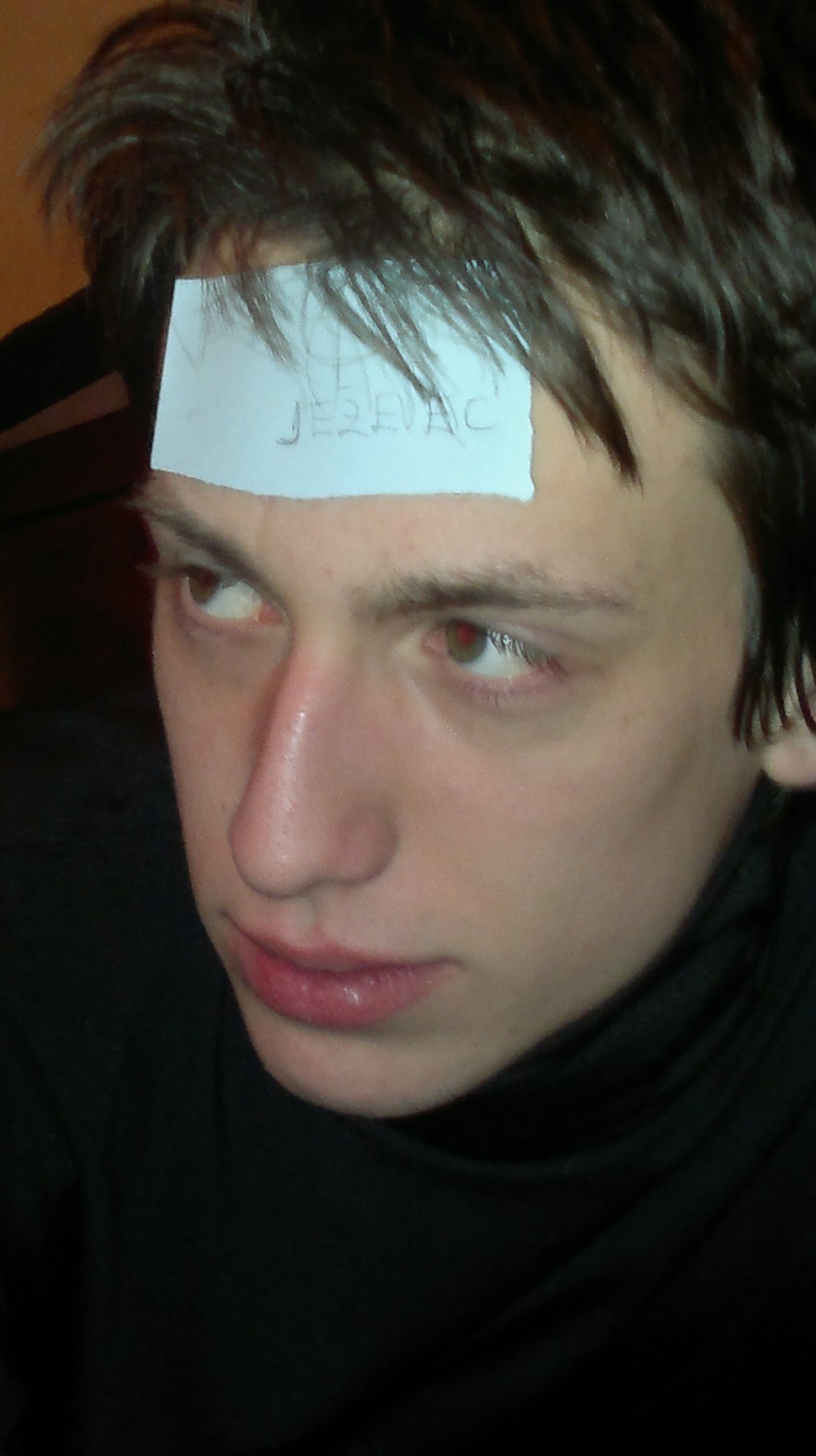 Zimska pravljica klana Zvitih lisic