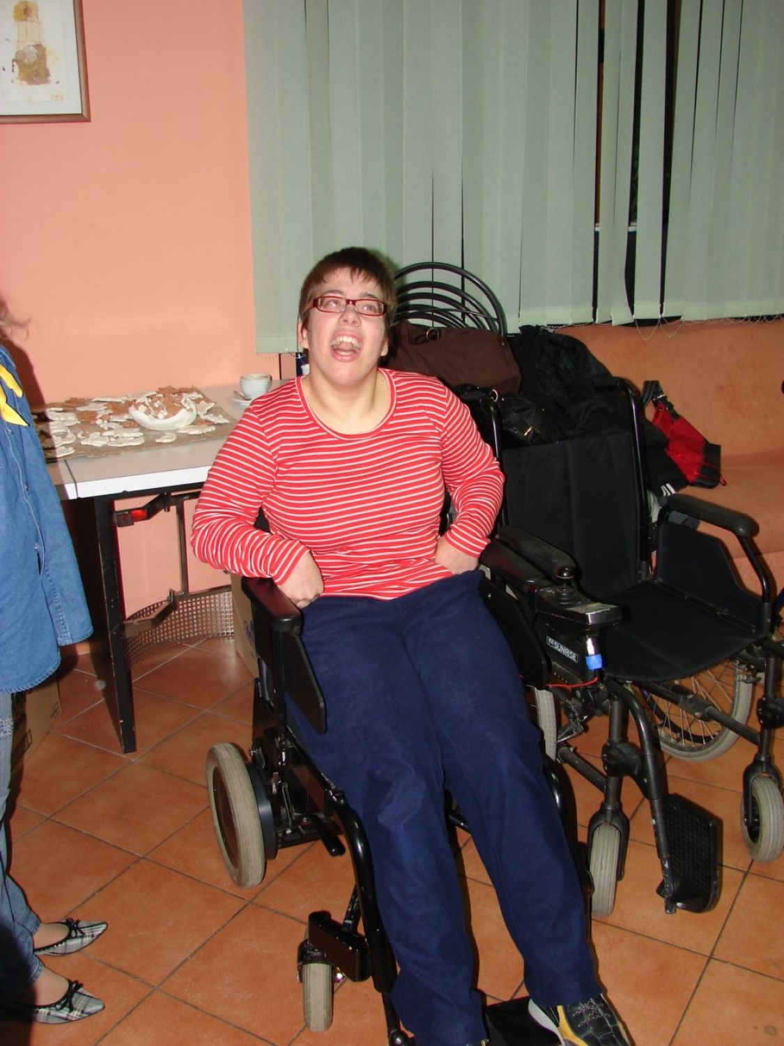 okrogle noge, pa kaj