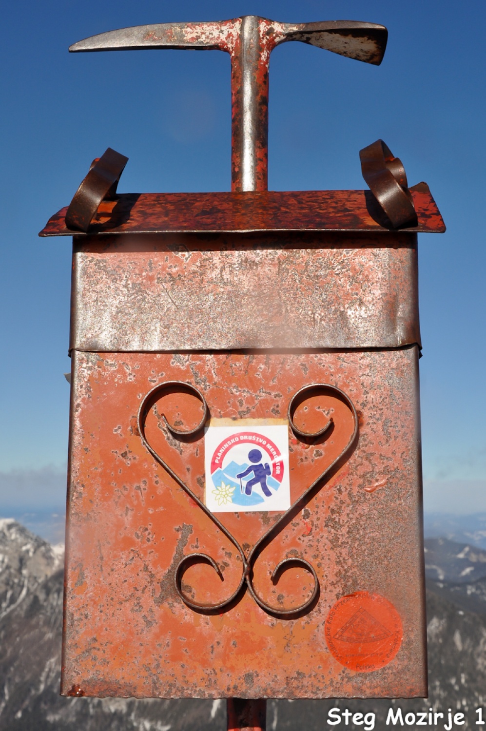 Beli jelen se nam je tudi tokrat izmuznil (FOTO)