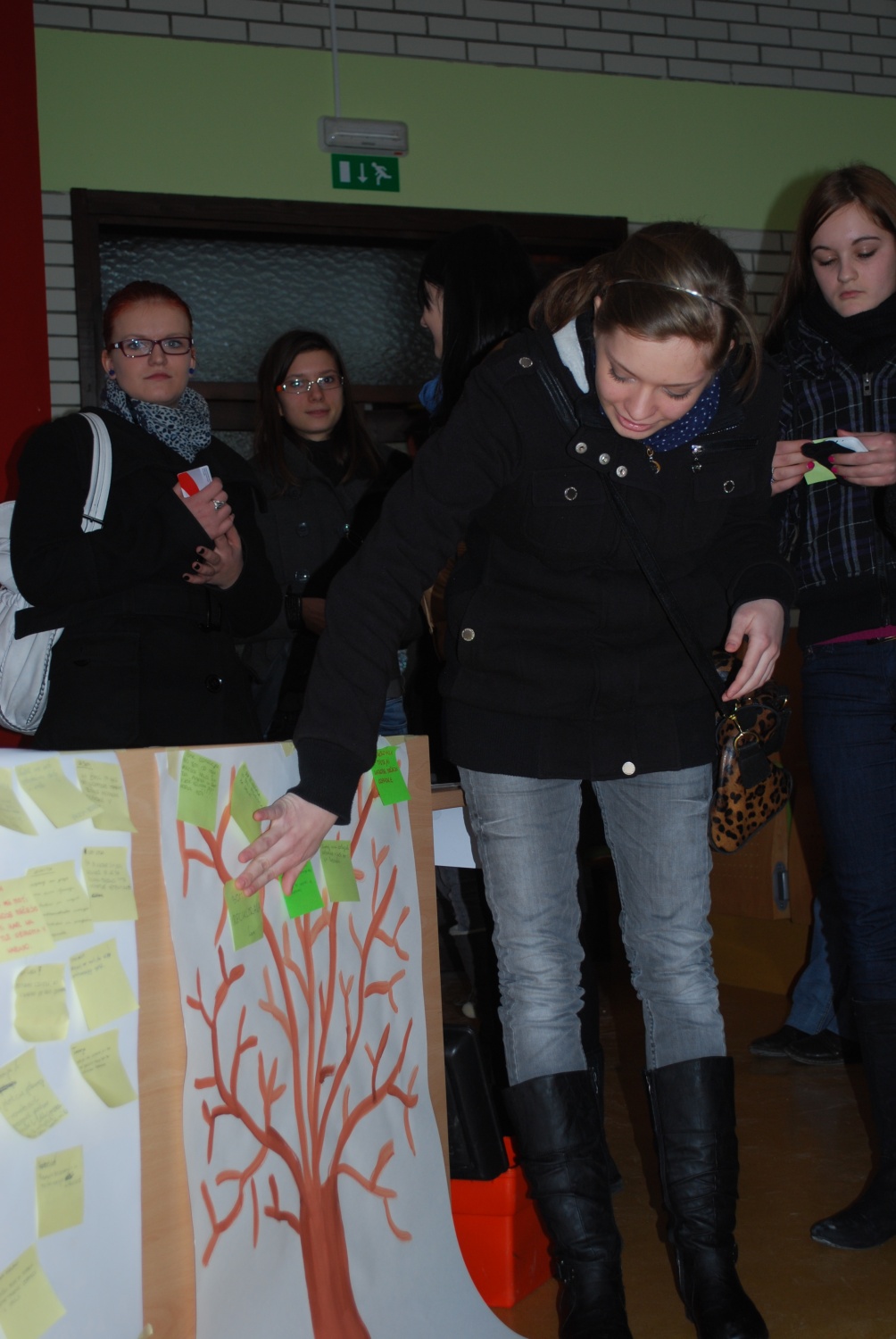 Kako poskrbeti, da bodo drevesa ostala zelena?