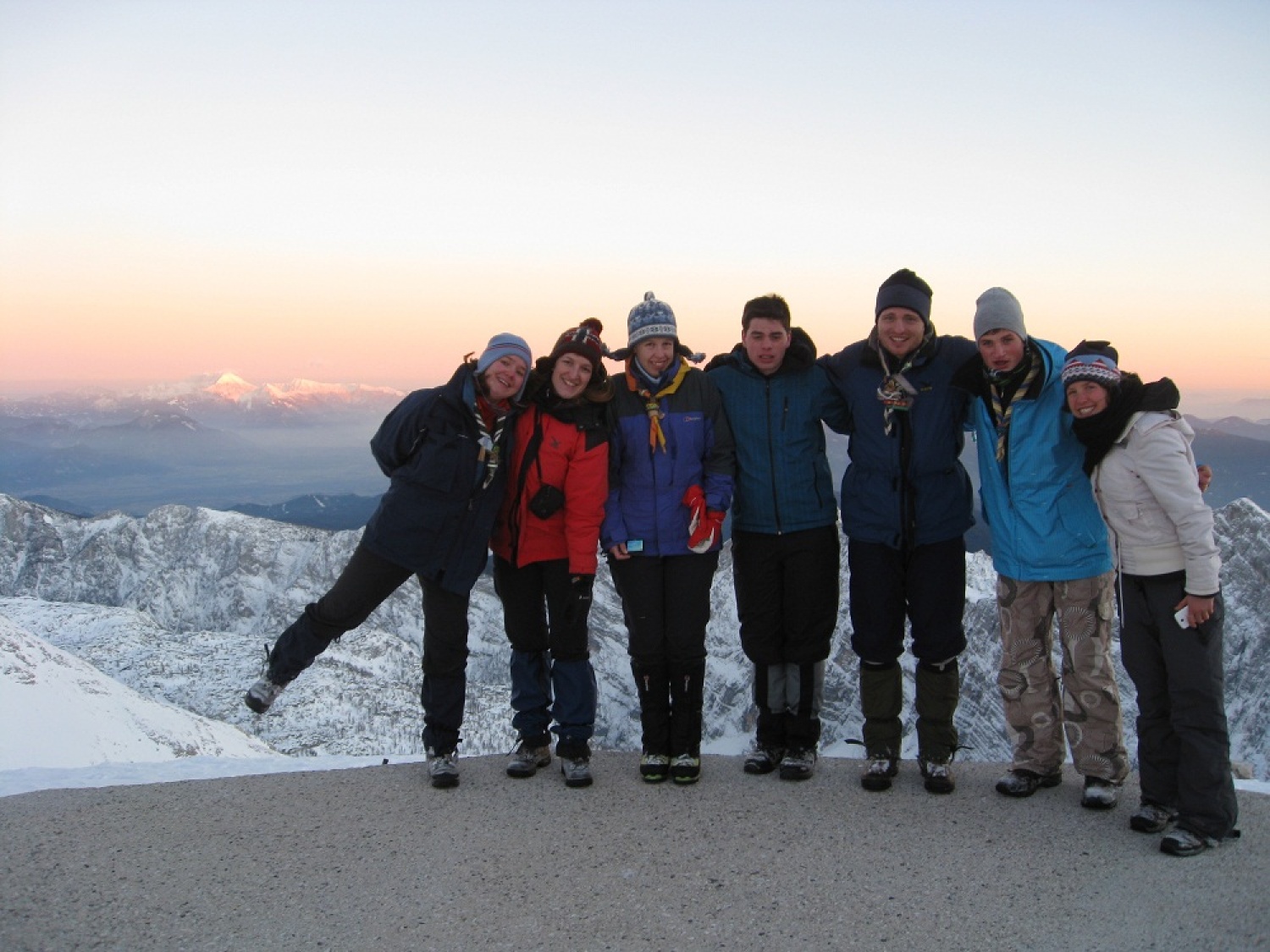 Luč miru iz Betlehema dosegla višave