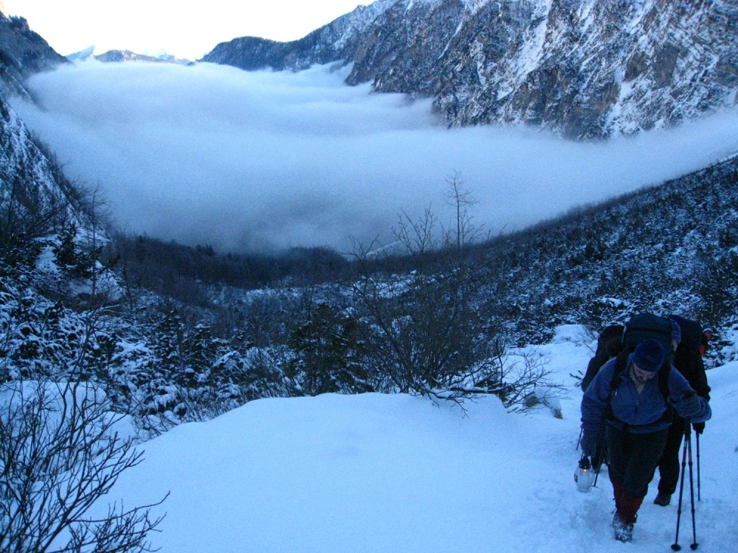 Luč miru iz Betlehema dosegla višave