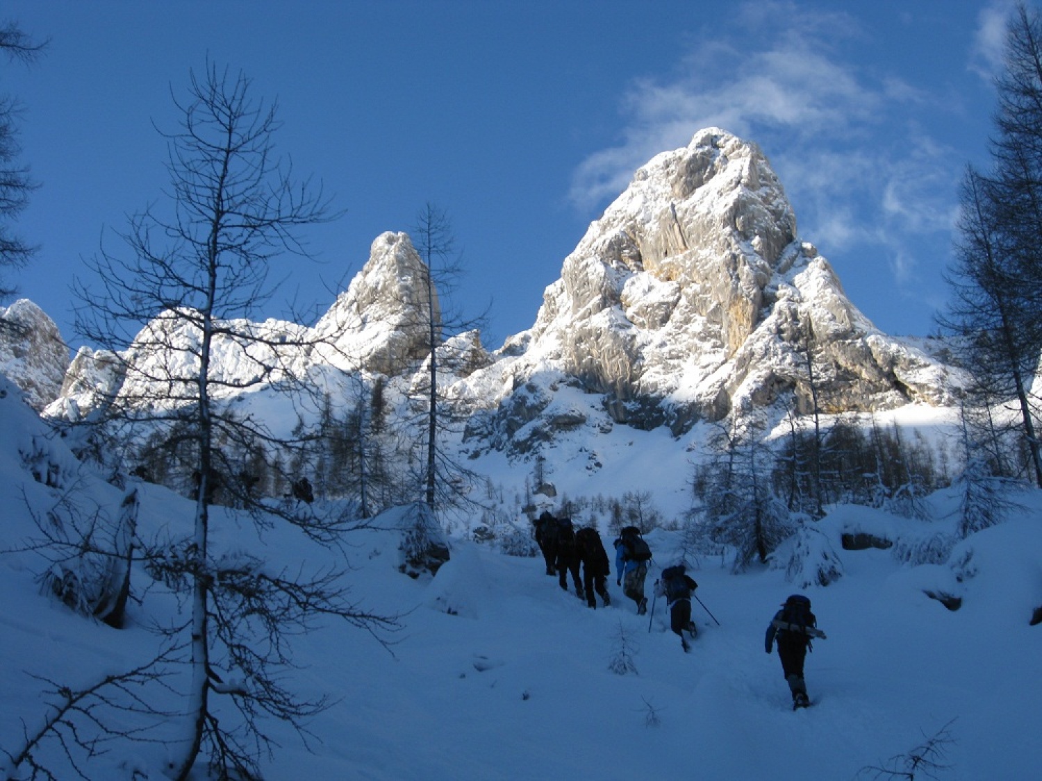 Luč miru iz Betlehema dosegla višave