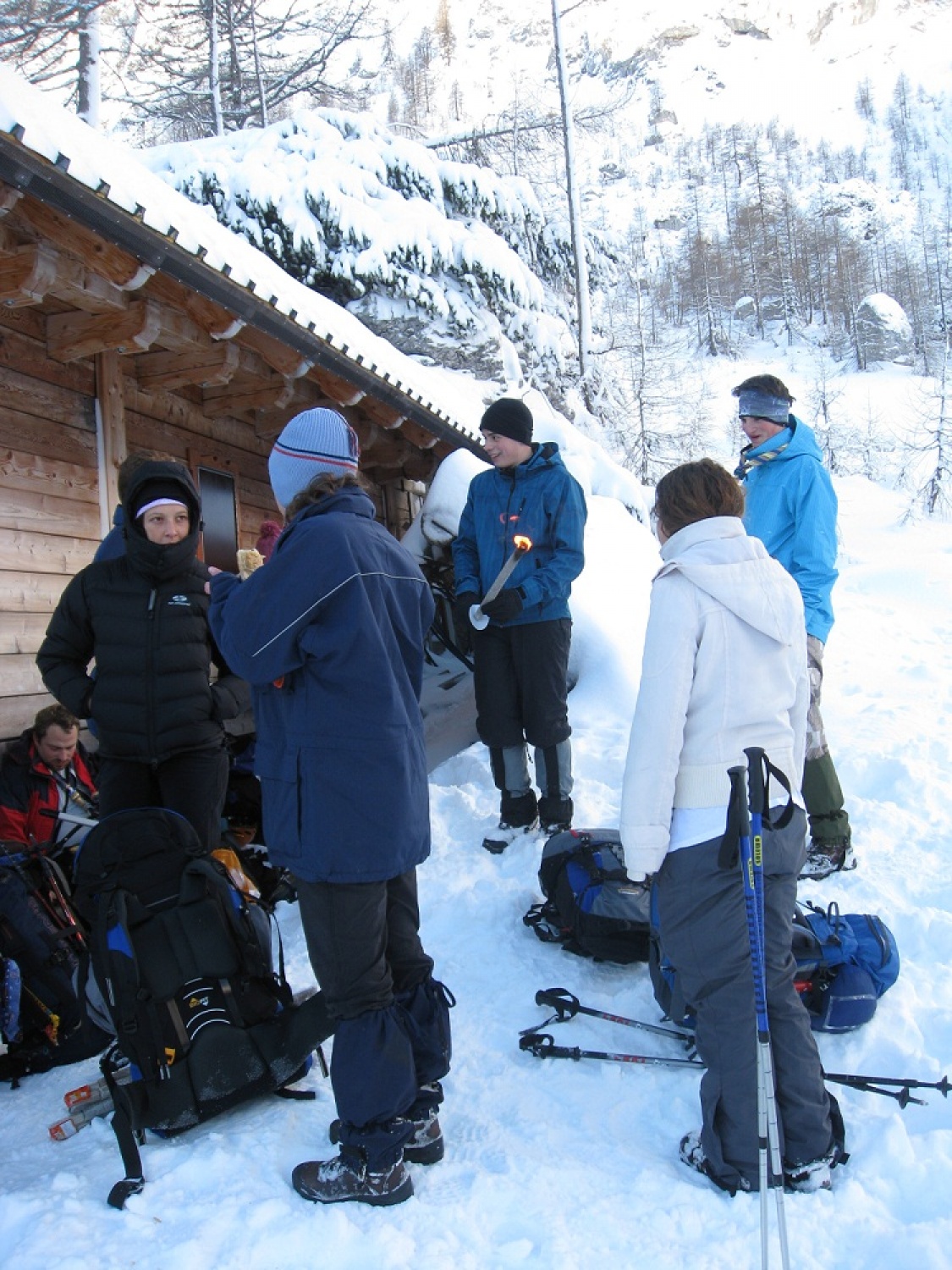Luč miru iz Betlehema dosegla višave