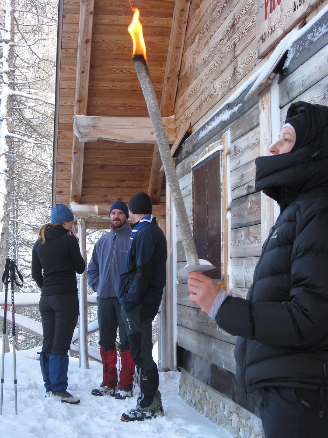 Luč miru iz Betlehema dosegla višave