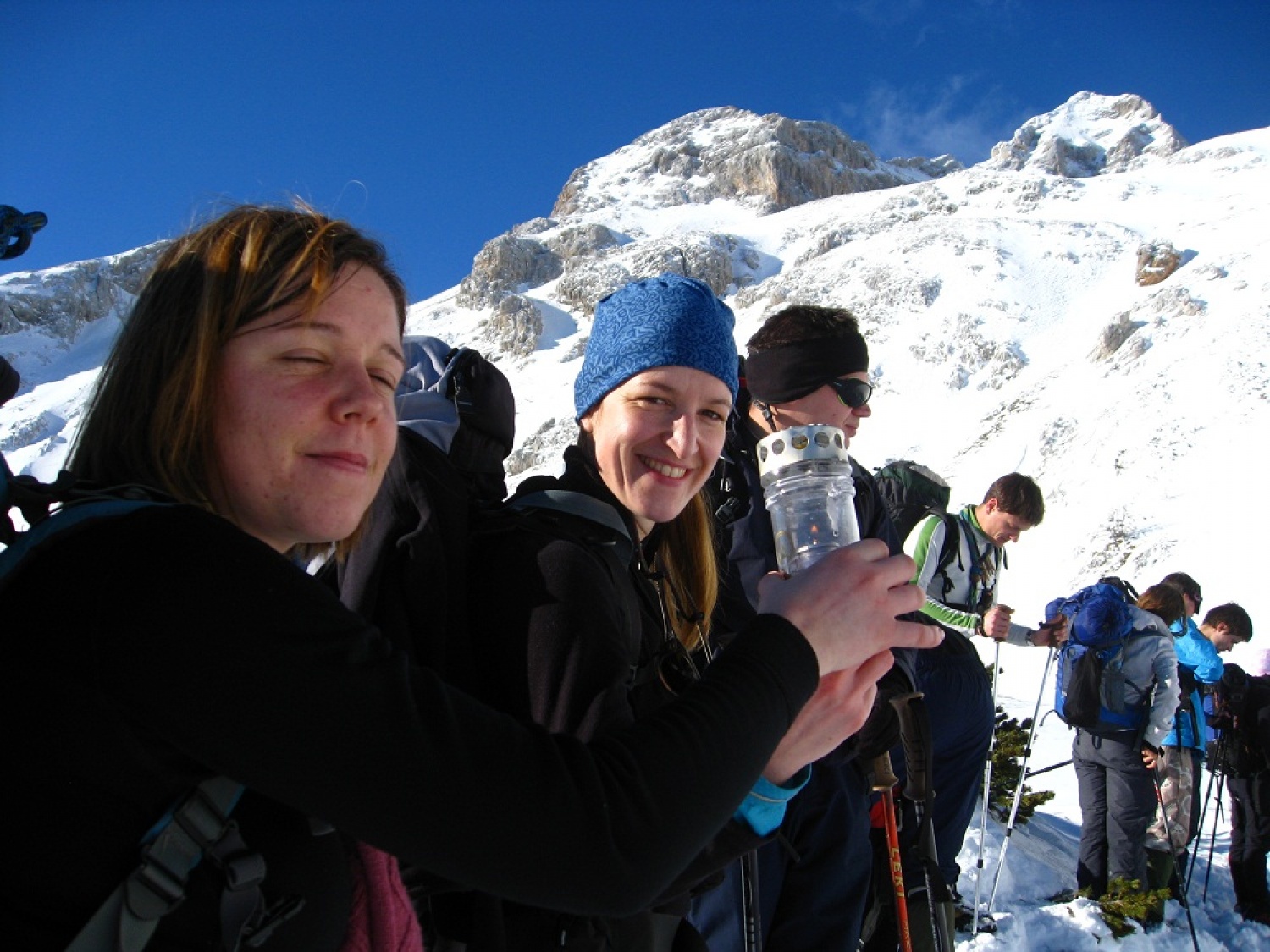 Luč miru iz Betlehema dosegla višave