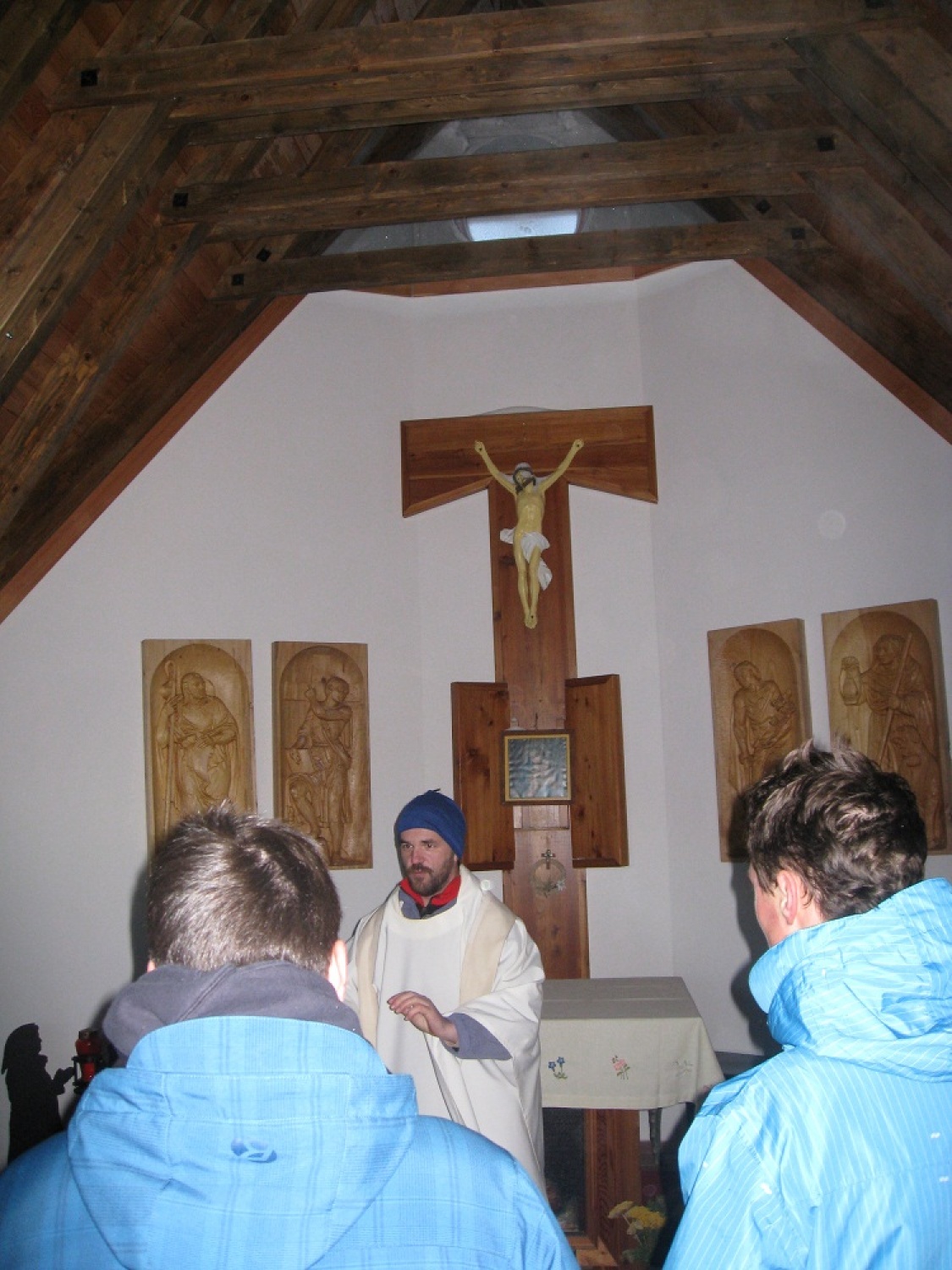 Luč miru iz Betlehema dosegla višave