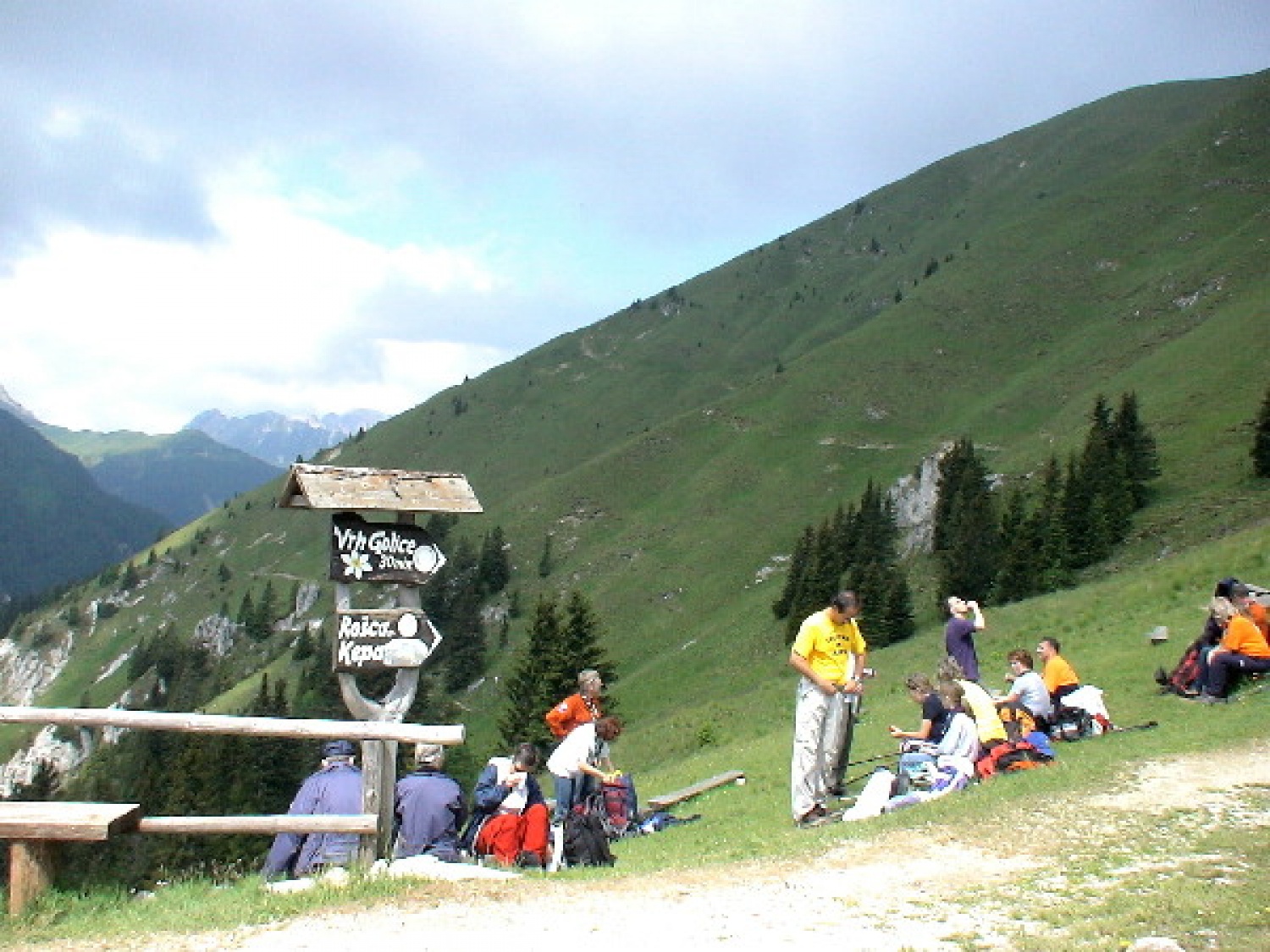 OD VZPONA NA VRH, MAŠA IN SPUST V DOLINO