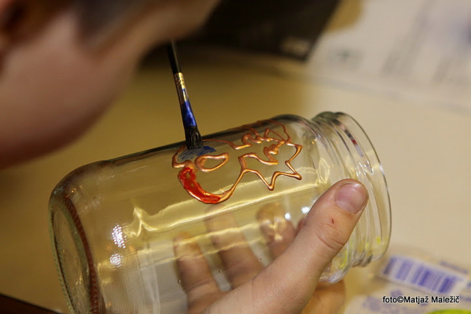 Sveti Vid ugleda Luč miru iz Betlehema (FOTO)