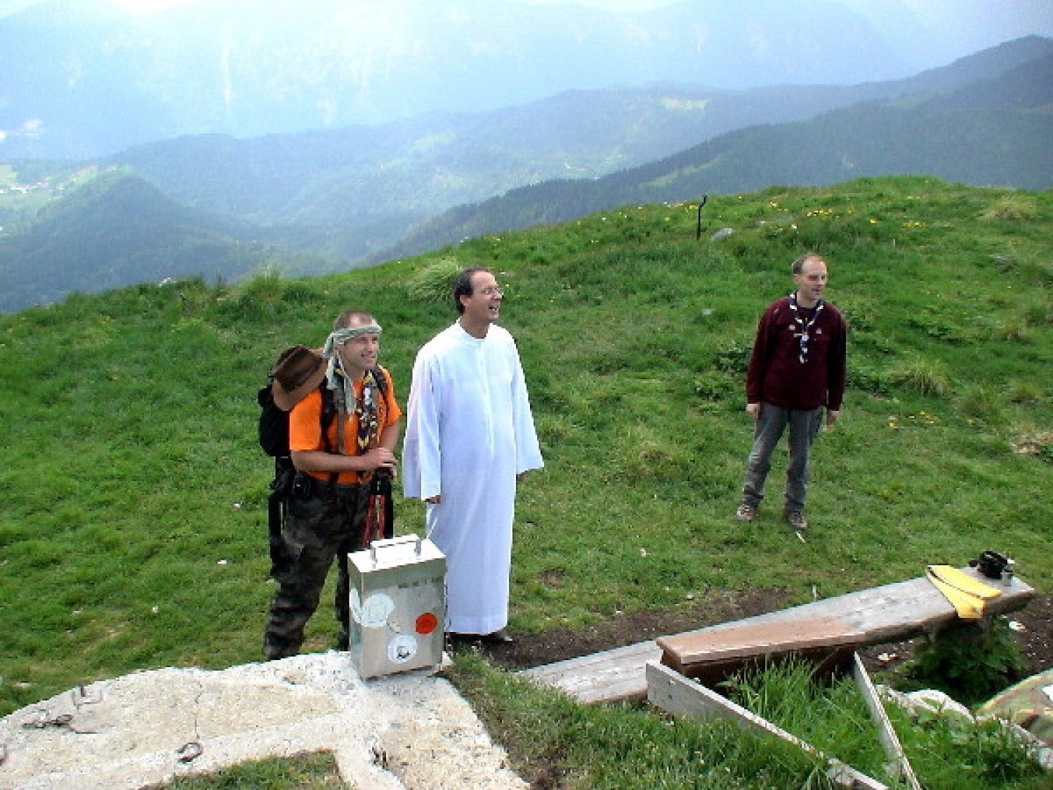 OD VZPONA NA VRH, MAŠA IN SPUST V DOLINO