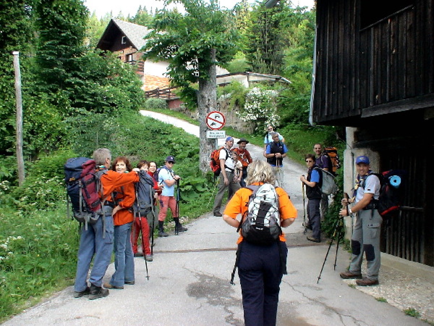 OD VZPONA NA VRH, MAŠA IN SPUST V DOLINO
