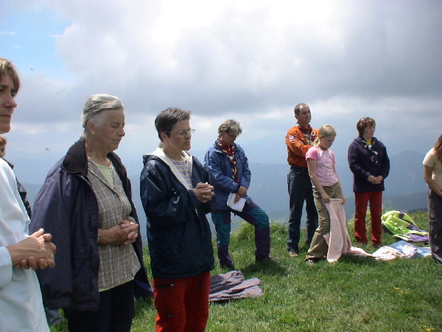 OD VZPONA NA VRH, MAŠA IN SPUST V DOLINO