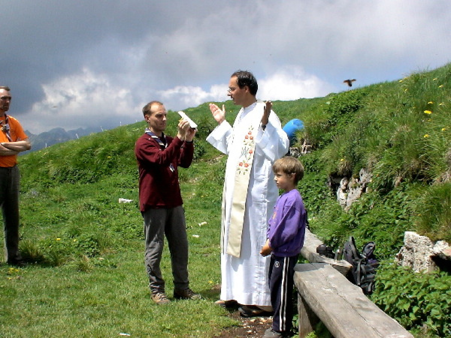 OD VZPONA NA VRH, MAŠA IN SPUST V DOLINO