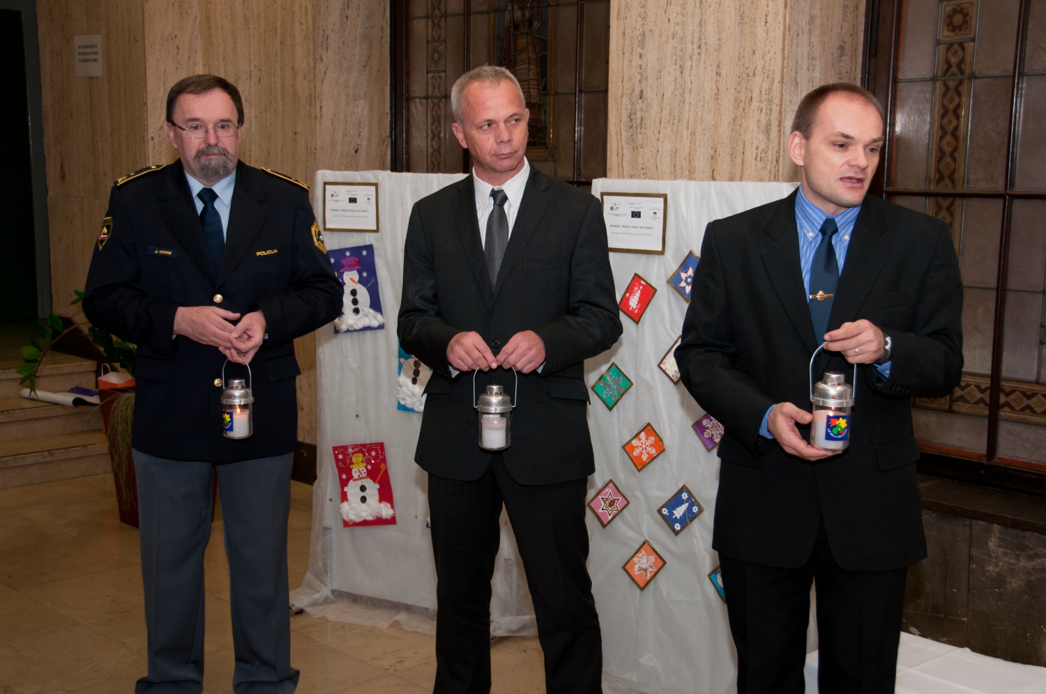 dr. Danilo Türk: Naj ta luč sveti za vse!