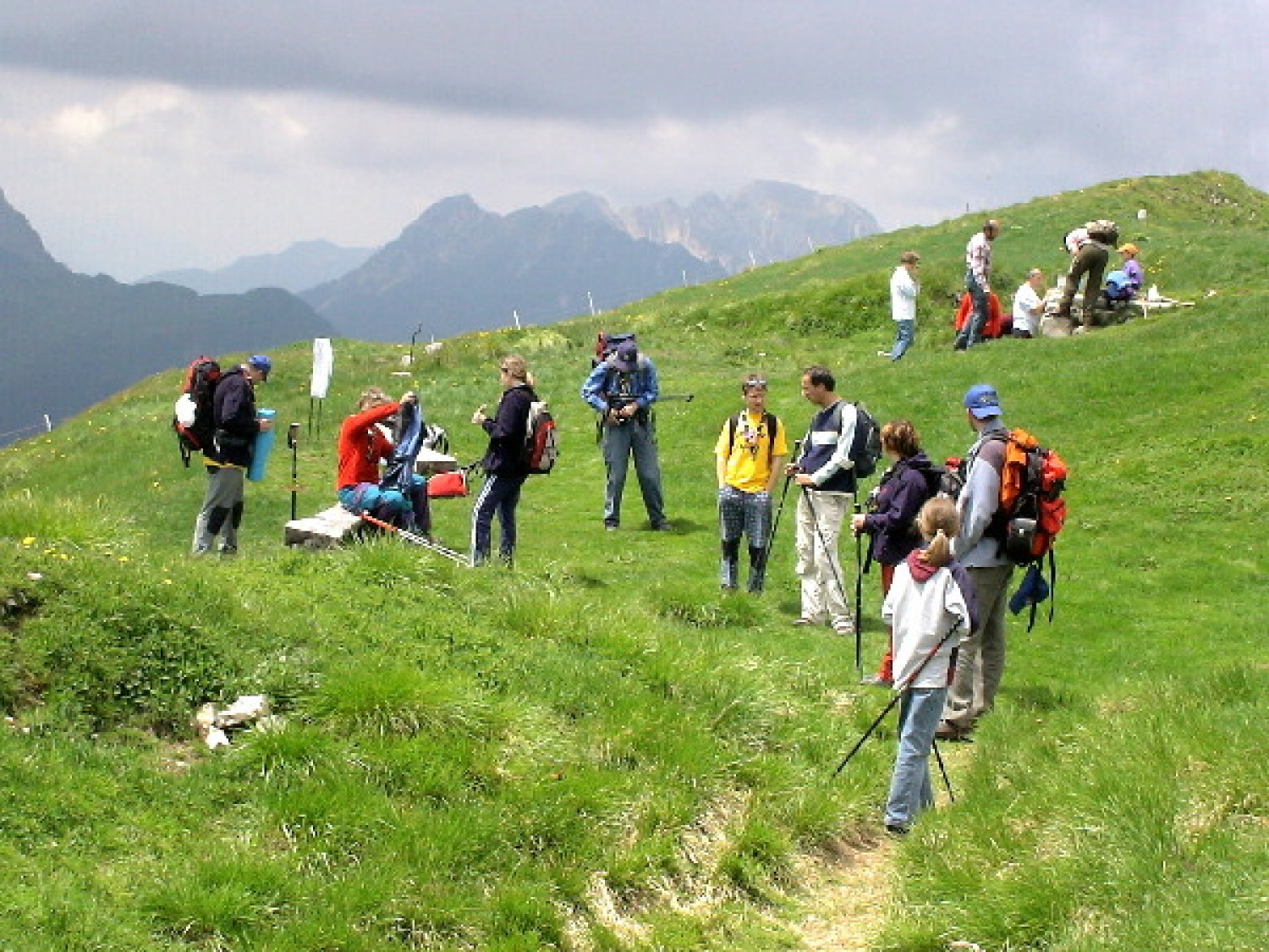 OD VZPONA NA VRH, MAŠA IN SPUST V DOLINO
