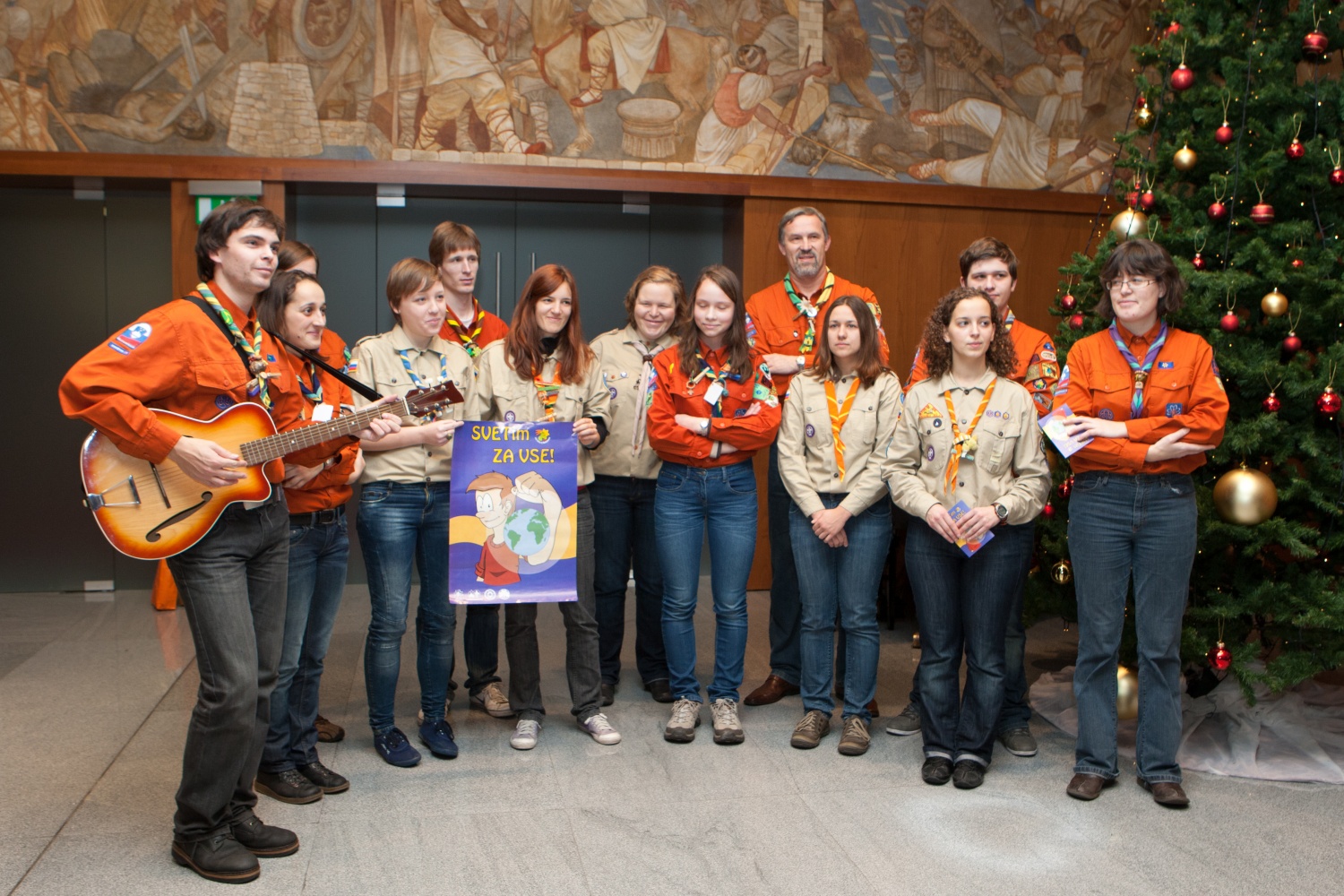 dr. Danilo Türk: Naj ta luč sveti za vse!