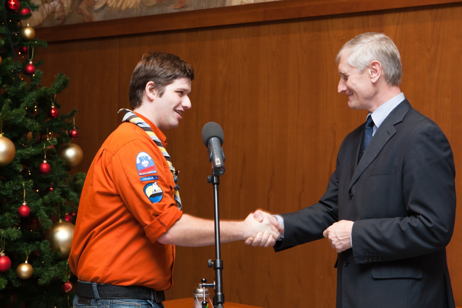 dr. Danilo Türk: Naj ta luč sveti za vse!