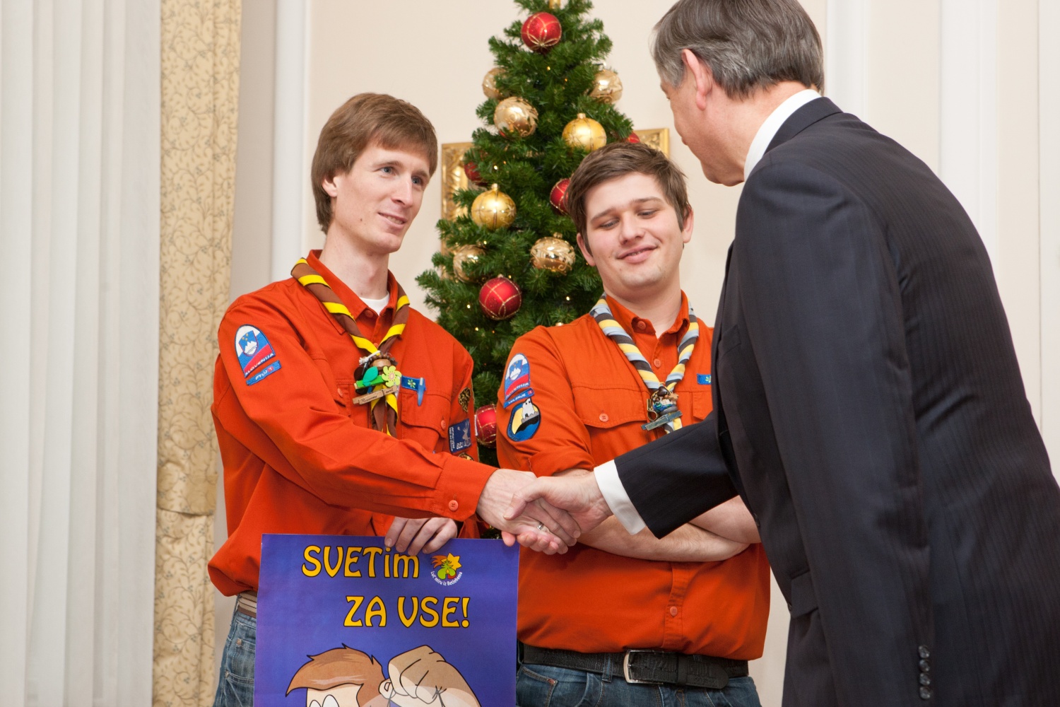 dr. Danilo Türk: Naj ta luč sveti za vse!