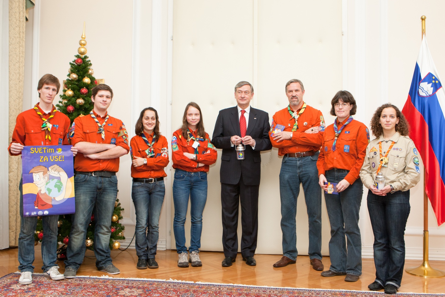 dr. Danilo Türk: Naj ta luč sveti za vse!