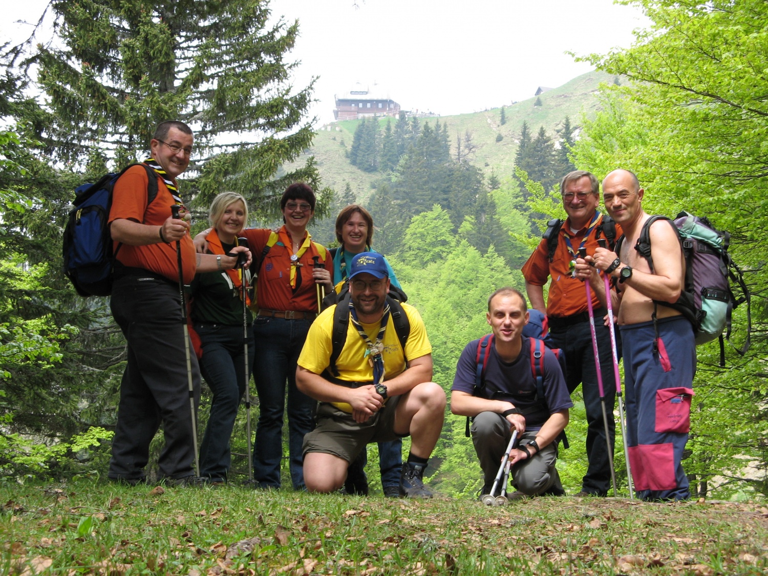 Gremo gor na Golico!