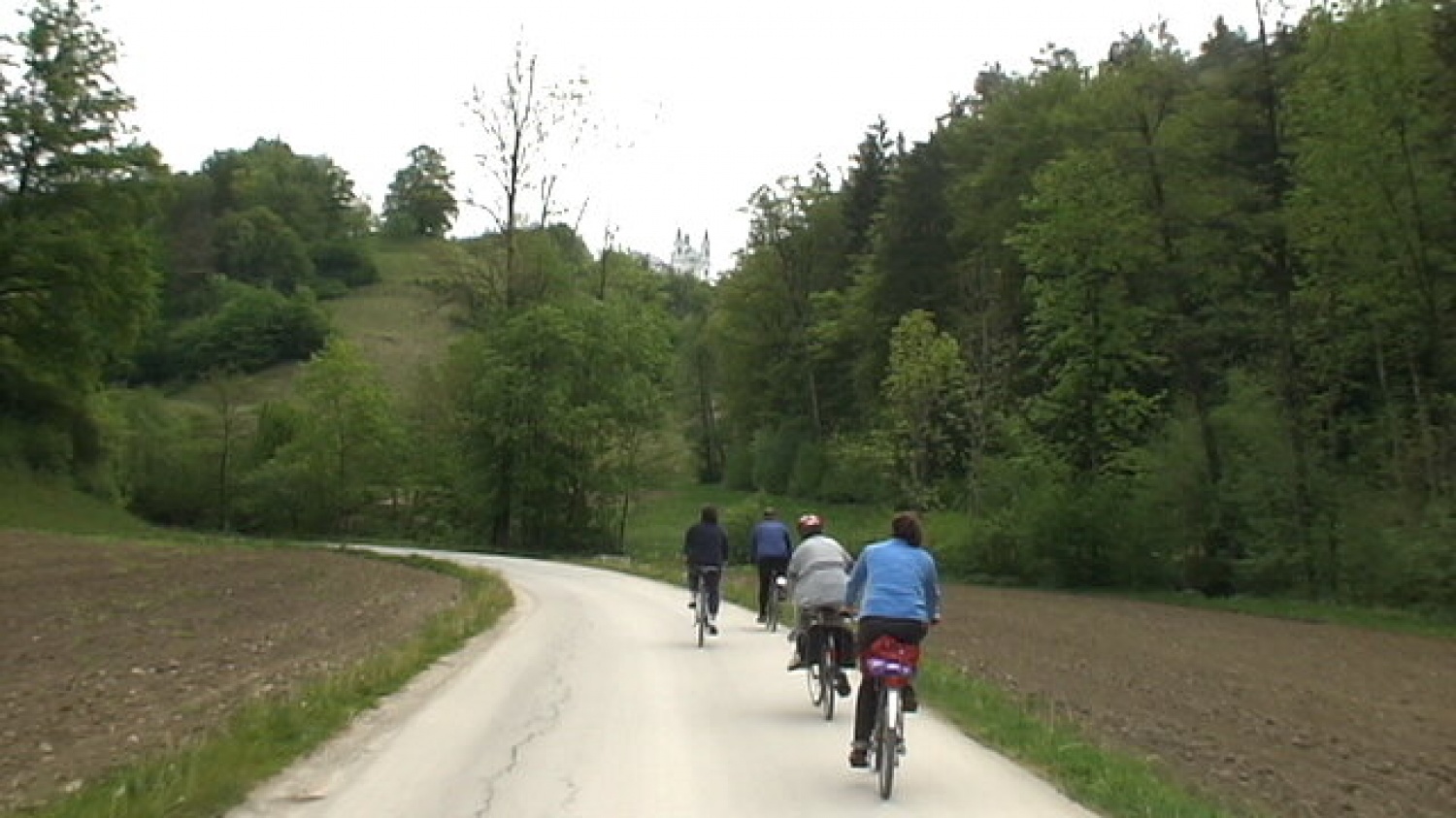 SMO ŽE POD TUNJICAMI