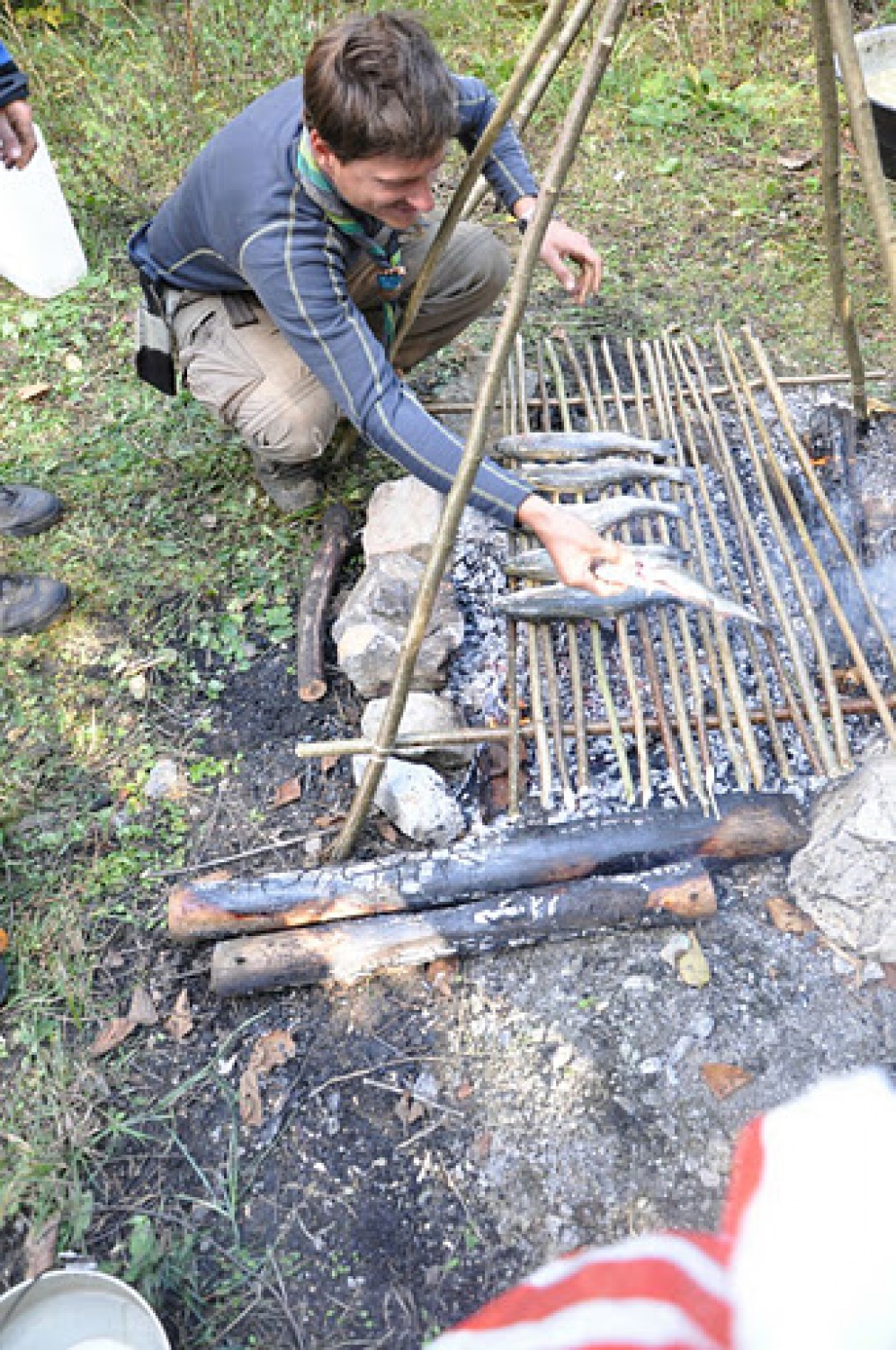 Pečenje rib na ognju