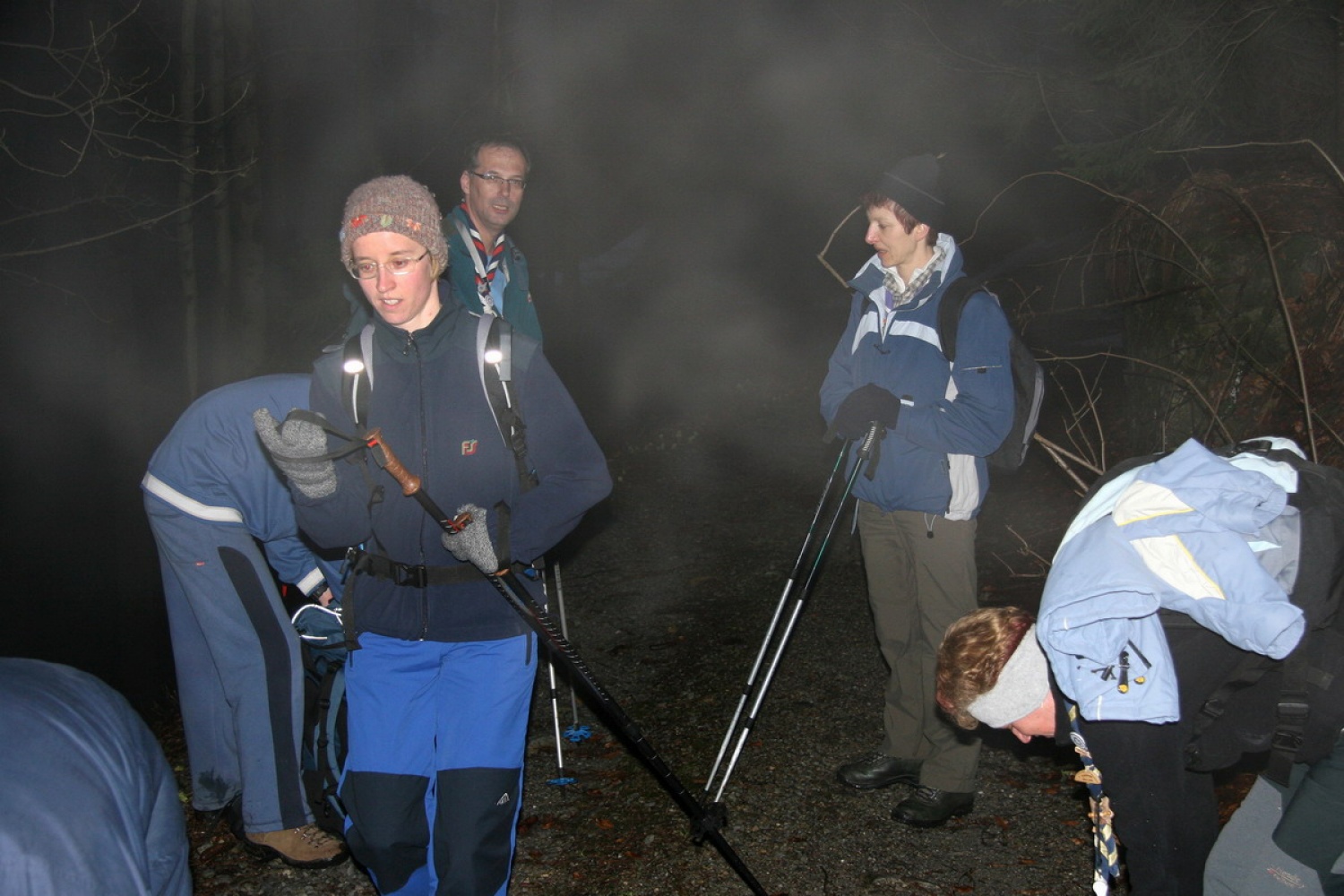 2. Na prvem postanku je bilo še suho.