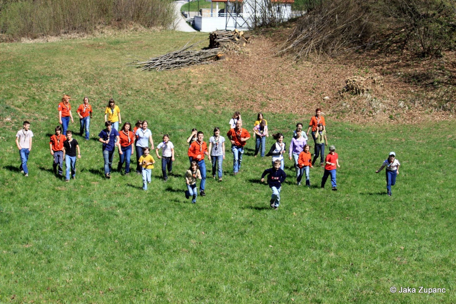 Steg Ljubljana 1 smo se podali na vikend poln doživetij, ki smo ga zaključili s sprejemom novih članov v našo veliko skavtsko družino ter med nas sprejeli tudi novega DA. Kaj vse smo počeli pa si preberite v nadaljevanju.
