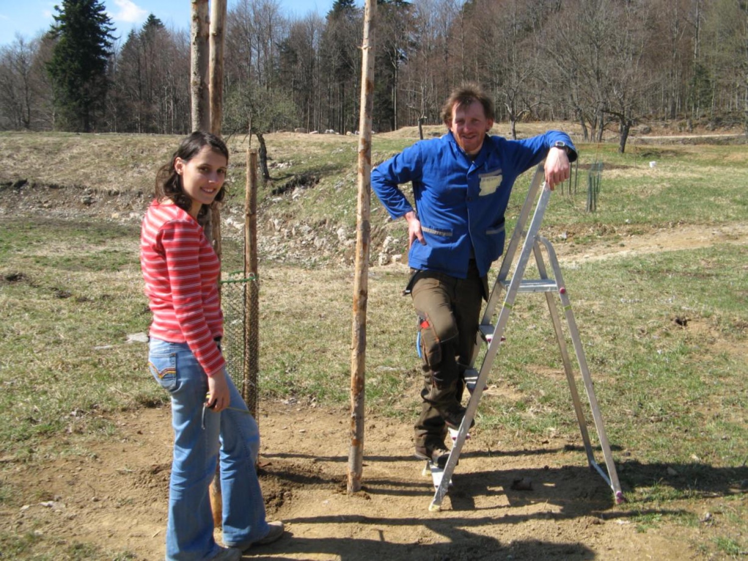 Prijetni pomladni žarki so na plan zvabili tudi pridne roke skavtov, ki smo se odzvali vabilu in prvi vikend v aprilu preživeli v Skavtskem okoljskem centru v Kočevskem Rogu.