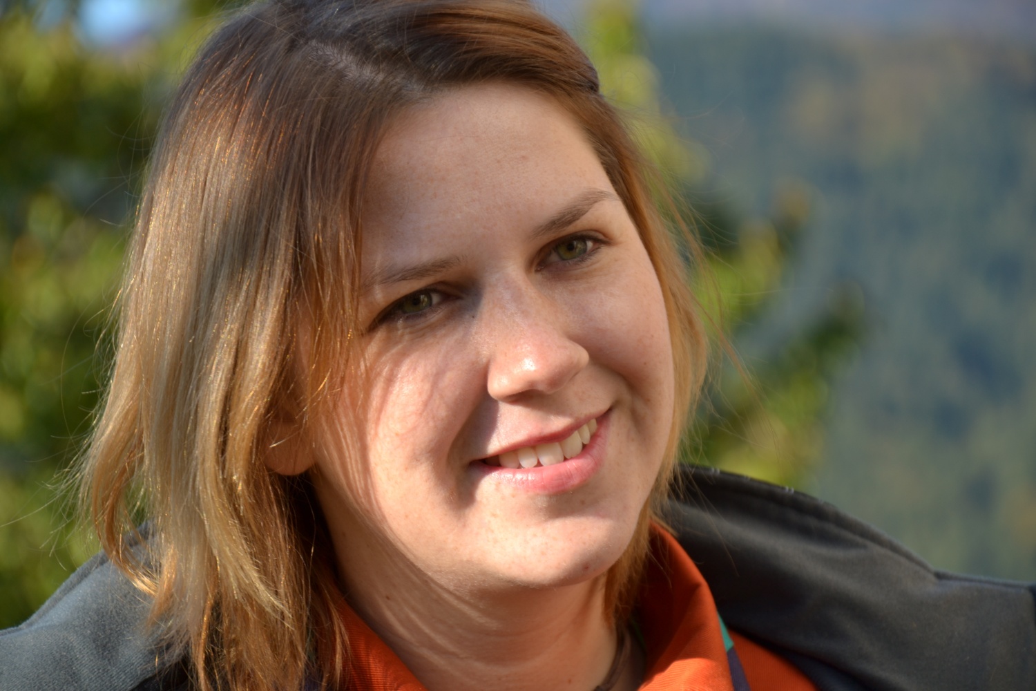 Kvajdej ponovno združuje