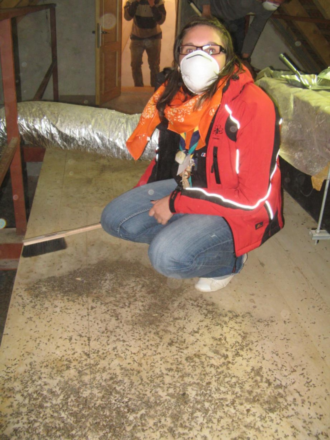 Prijetni pomladni žarki so na plan zvabili tudi pridne roke skavtov, ki smo se odzvali vabilu in prvi vikend v aprilu preživeli v Skavtskem okoljskem centru v Kočevskem Rogu.