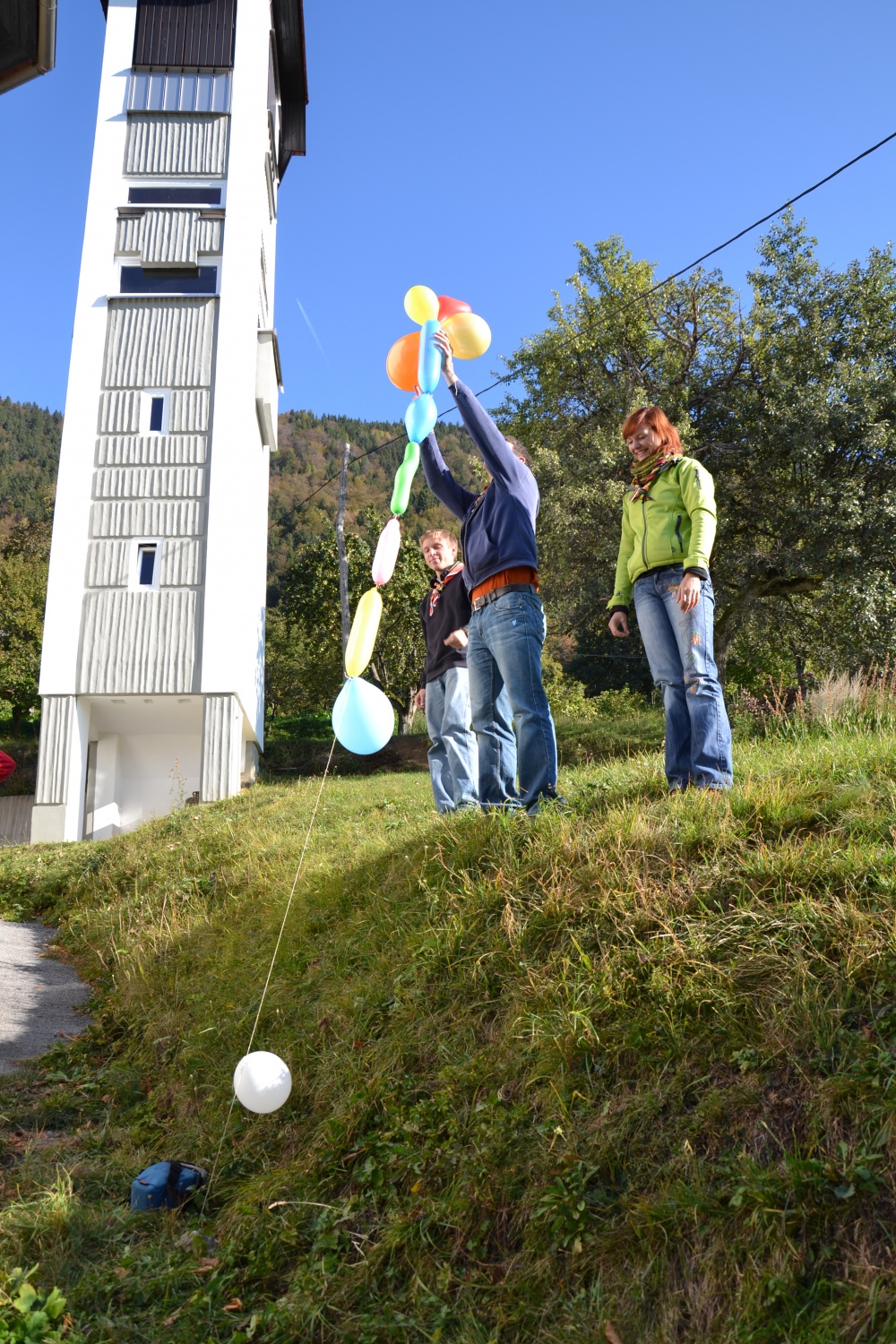 Kvajdej ponovno združuje