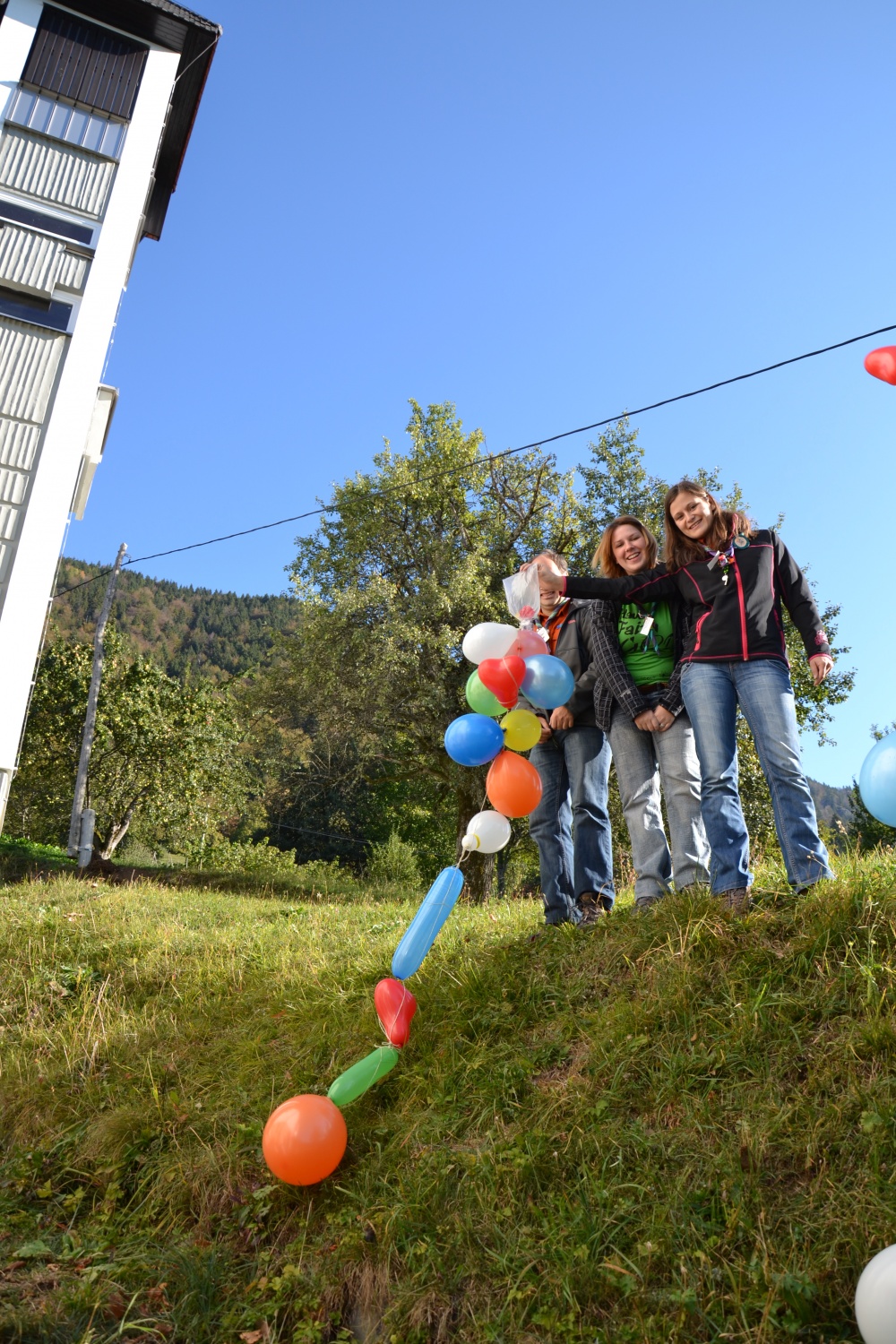 Kvajdej ponovno združuje