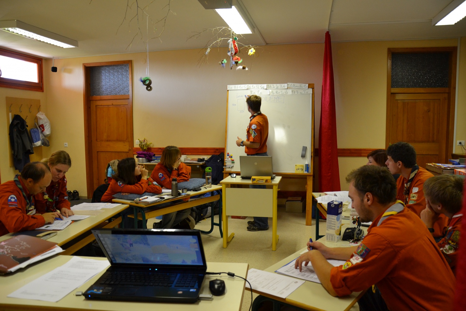 Kvajdej ponovno združuje