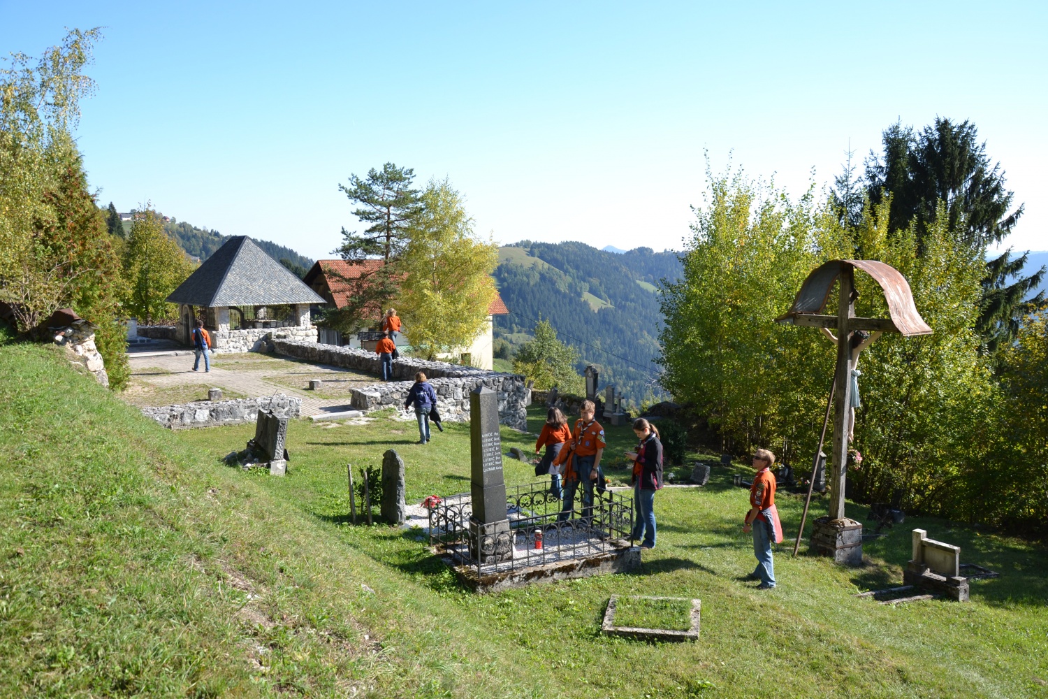 Kvajdej ponovno združuje