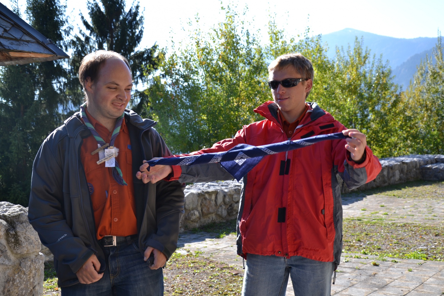 Kvajdej ponovno združuje