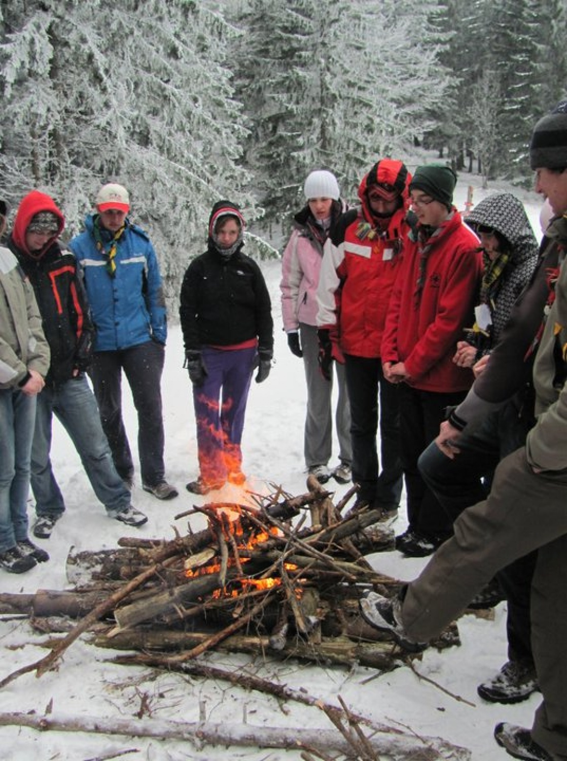 Juha se je začela kuhati med klanovodji Poljanske in Selše doline.  Vse do meglenega  jutra, 29. januarja 2011, naj bi naš načrt ostal skrivnost, pa voditelji še zdaj ne vemo, kdo od klanovcev je posumil, da se nekaj kuha …