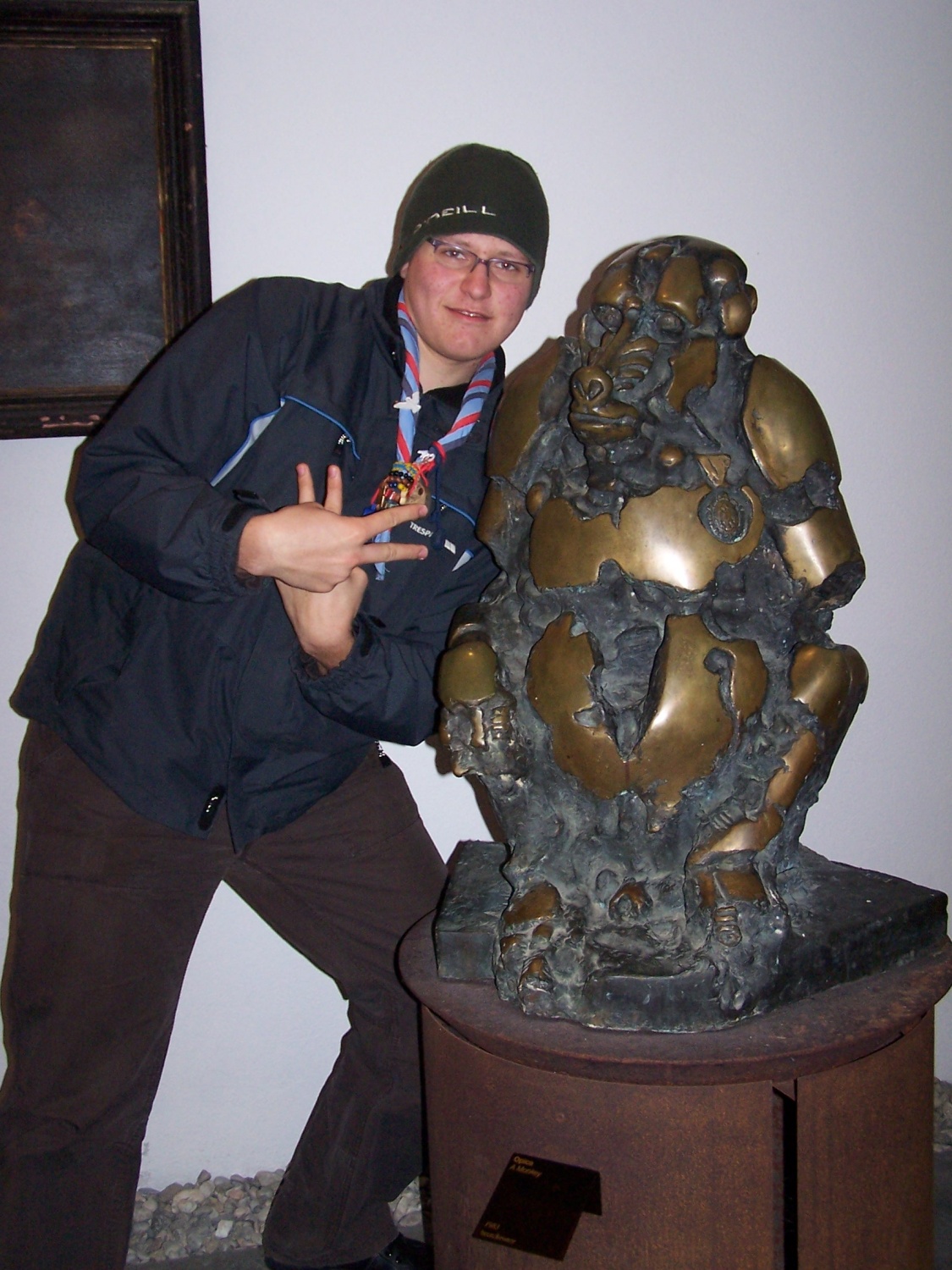 Bagira se je slikal z Bandrlogom ...