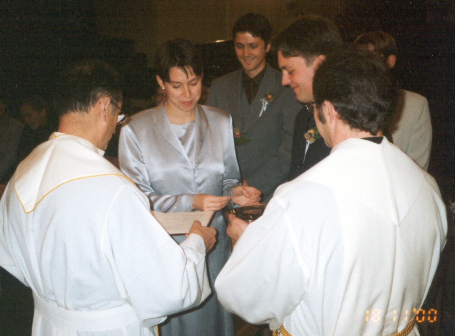 Osem rok, a le eno je potrebno, Ljubezen